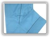 Pantalón de vestir para uniforme con vivo color, cuatro bolsillos.
